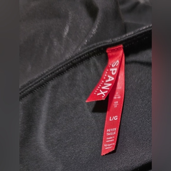 SPANX Black Shiny Leggings EUC - Picture 5 of 5